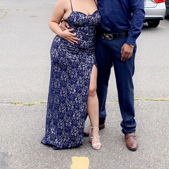 Dress 🔥 - Picture 3 of 3